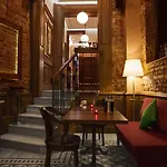 Hotel Corinne Art & Boutique 4*