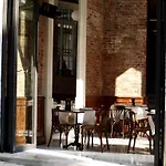 Corinne Art & Boutique Hotel