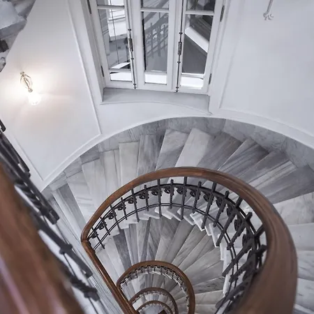 Hotell Corinne Art & Boutique 4*