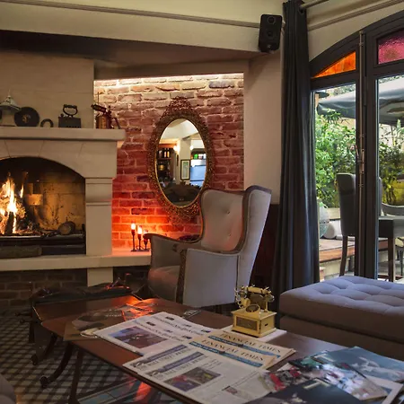 Corinne Art & Boutique Hotell 4*