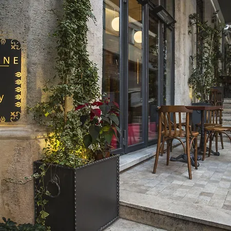 Hotell Corinne Art & Boutique 4*