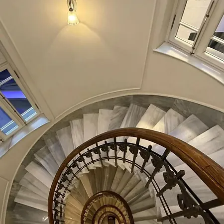 Corinne Art & Boutique Hotel 4*