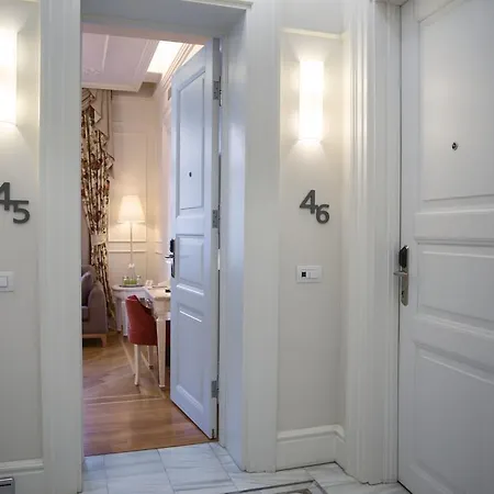 Hotell Corinne Art & Boutique 4*