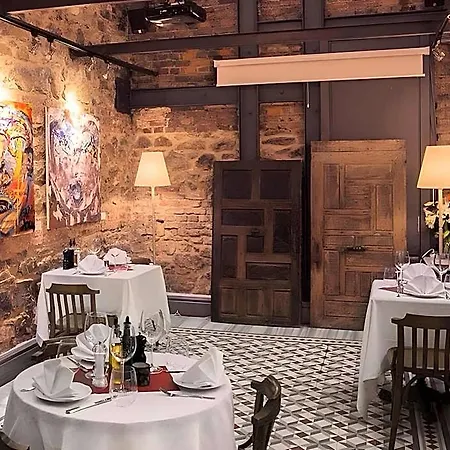 Corinne Art & Boutique Hotel