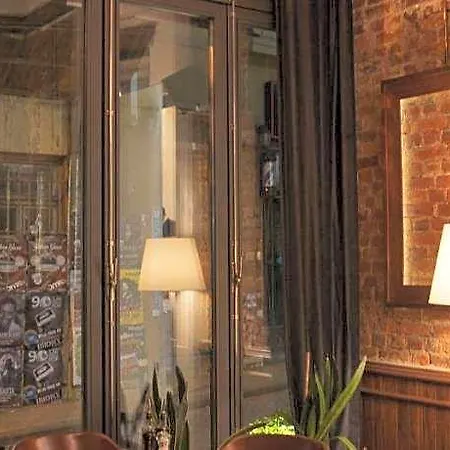 Corinne Art & Boutique Hotel